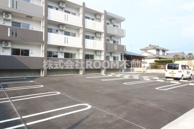 T・One(ティー・ワン)の駐車場|カースペースがあります