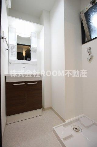 T・One(ティー・ワン)の洗面所|広い洗面スペース