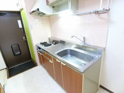 【キッチン】 | ブランドール八乙女 | 2口ガスコンロ設置可能なキッチン。