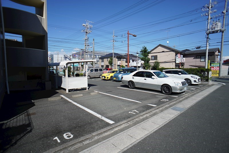 クレール・アンの駐車場