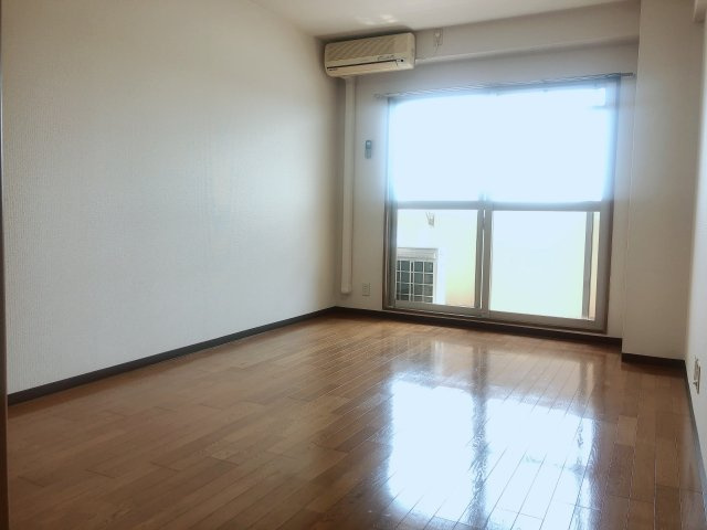 ブロッサムガーデン利平治の居間・リビング