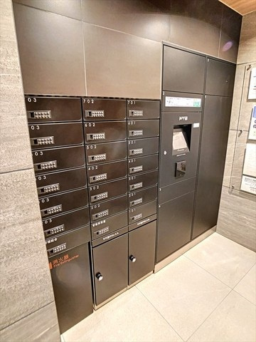 【エントランス】 | 建物の内部です
