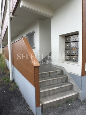 【エントランス】 | マンション西浦 | 落ち着いたエントランスです