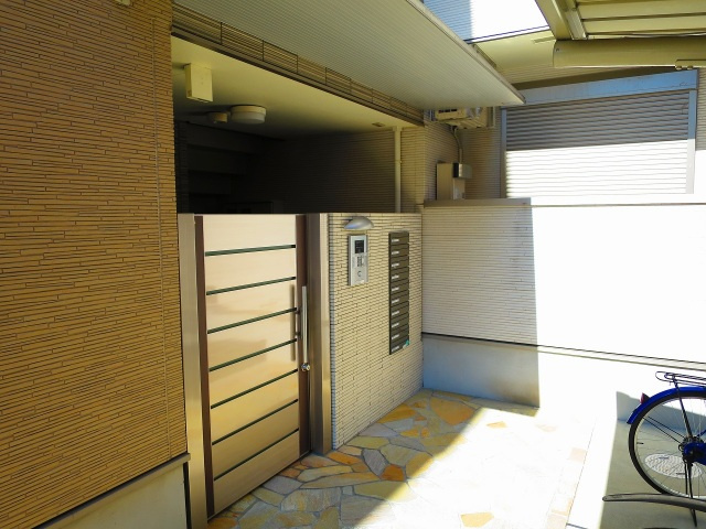 フジパレス深江橋Ⅴ番館のエントランス