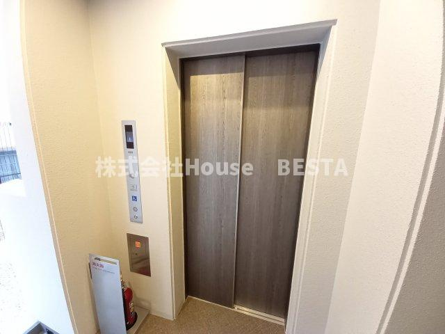 ファーストフィオーレ神戸元町ディモーラのロビー