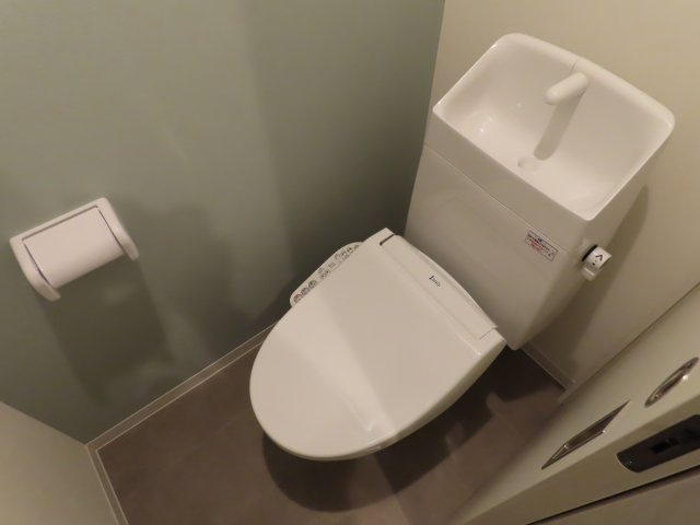 リアコート塚本のトイレ