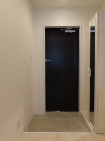 リアコート塚本の玄関