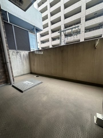アスリート本町西のバルコニー