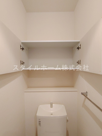 【トイレ】 | Ｂｅｌｌ　Ｓｉｌｋ | 別部屋写真です。