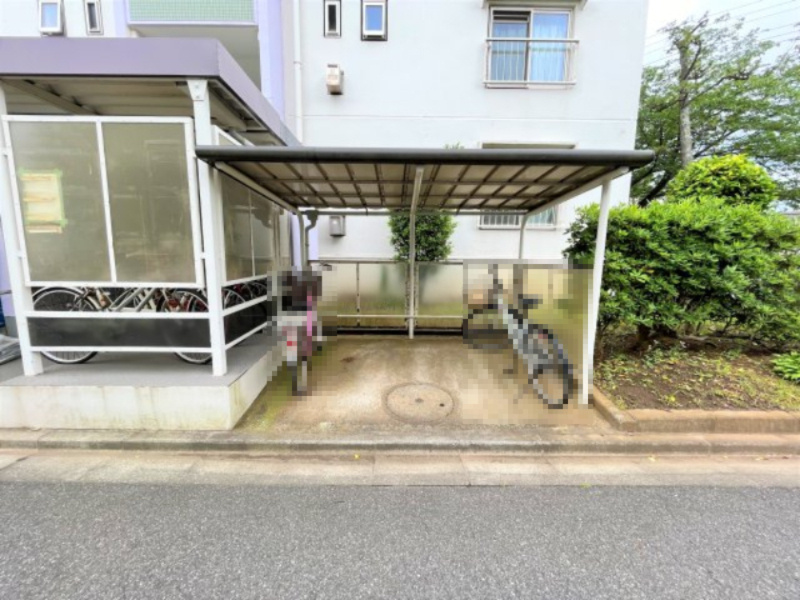 敷地内駐輪場です