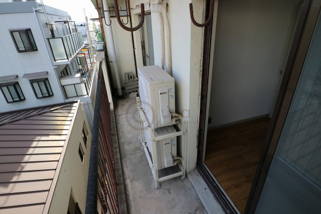 神戸青果食品商業組合会館の展望