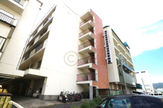 神戸青果食品商業組合会館の外観