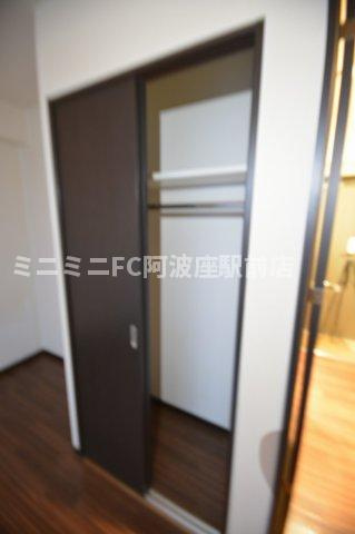 インペリアル靭本町の収納