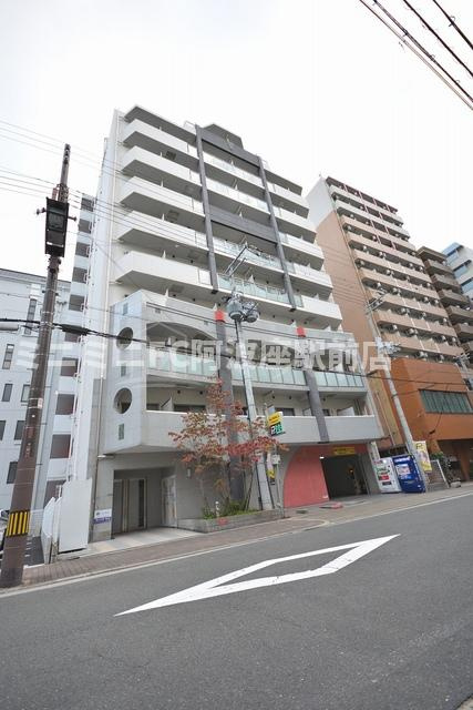 インペリアル靭本町の外観