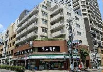 【外観】 | エクセルハイツ府中 | 1階コンビニ、商業施設も近くにあり便利な立地です。