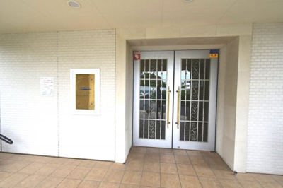 【エントランス】 | ヴェレーナ茅ヶ崎海岸