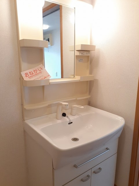 イーメゾンズ豊倉の洗面所