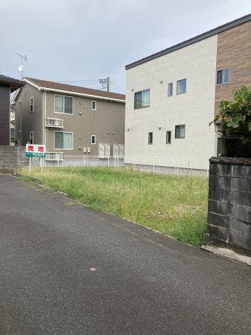 中央区女池３丁目　売地の外観|南西向きで日当たり良好な整形地です。
子育て環境にはぴったりな落ち着いた雰囲気の閑静な住宅地です。