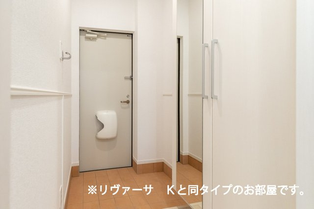 サン・フローラ　Ⅱの玄関|落ち着いた玄関です