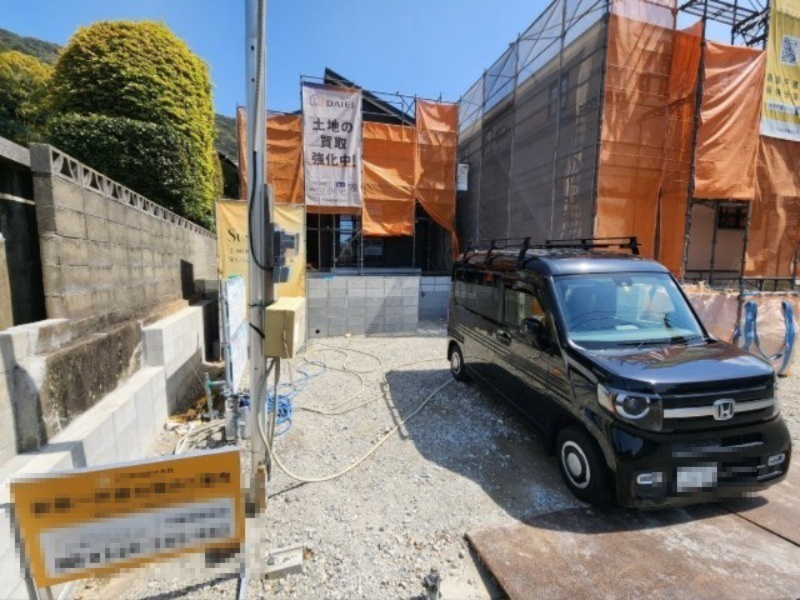 ーSUN COURT－サンコートー小倉北区妙見町　【小倉北区　新築戸建て】の駐車場|現地撮影　2023,4,10　　　ーSUN COURT－サンコートー小倉北区妙見町　【小倉北区　新築戸建て】