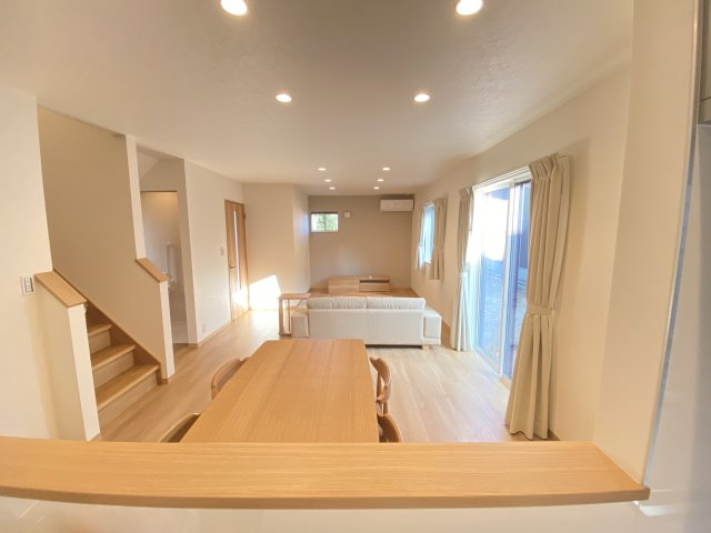 【居間・リビング】 | 南区浜口町