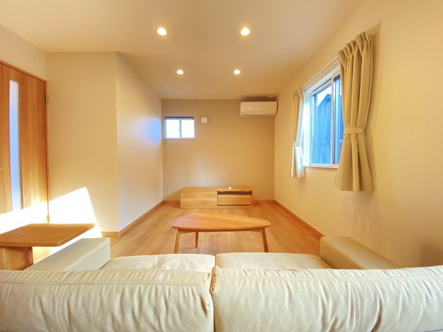 【居間・リビング】 | 南区浜口町