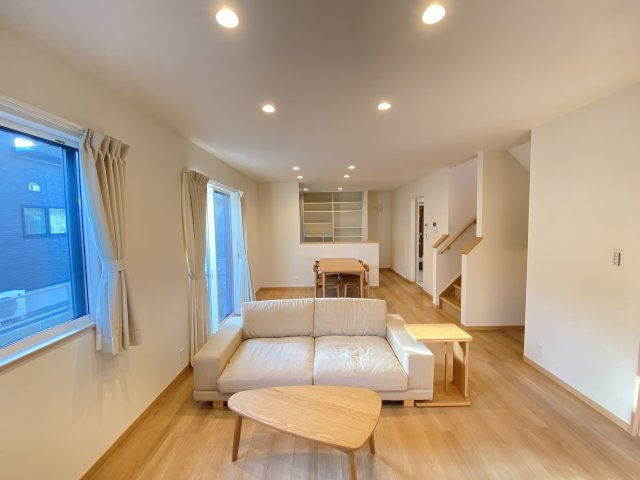 【居間・リビング】 | 南区浜口町