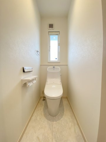 【トイレ】 | 南区浜口町　11号棟 | ☆温水洗浄機能付き☆年中快適に使用できます☆