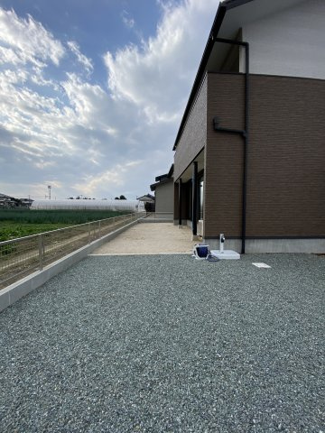 【庭】 | 南区浜口町　11号棟 | ☆南庭あり☆ガーデニングやBBQを楽しめます☆