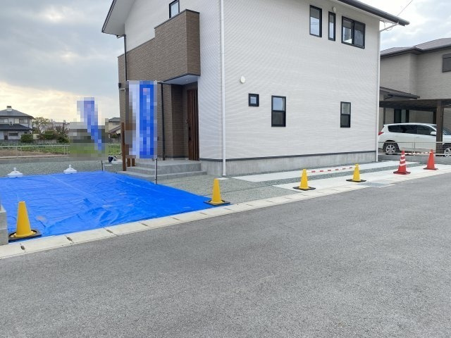 【駐車場】 | 南区浜口町　11号棟 | ☆車3台駐車可能☆