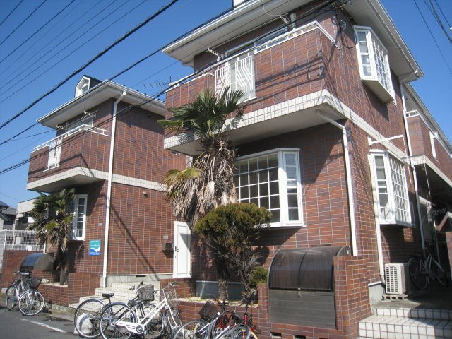 ローズアパートB9番館の外観