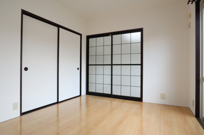 【洋室】 | ステージパティオ