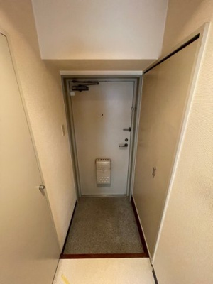 【玄関】 | ジョイフル出屋敷