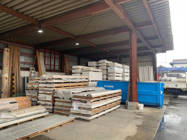 酒殿1丁目調整区域の外観|資材置き場の様子です♪