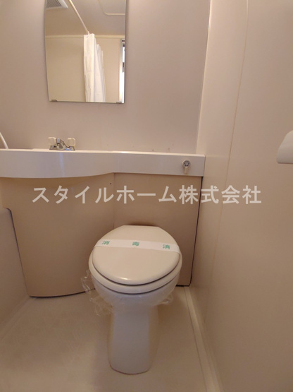 【トイレ】 | ｉｓ高師 | 別部屋写真です。