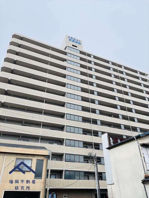 メヌエット前原駅前