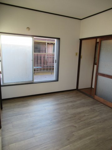 井土ヶ谷下町貸家