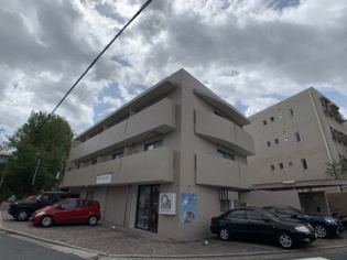 ヒルサイド北名次の外観