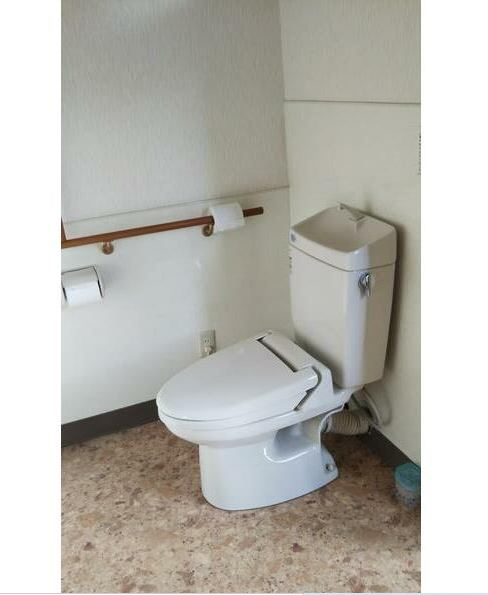 建金ビルのトイレ