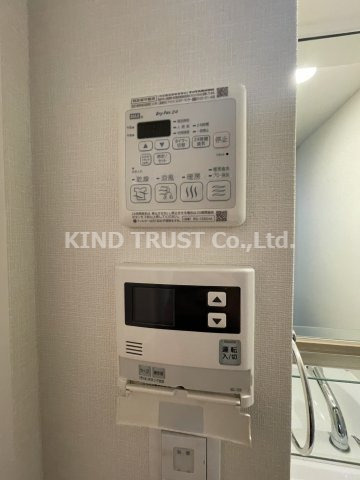 プレサンス南森町駅前の浴室|浴室乾燥機完備です