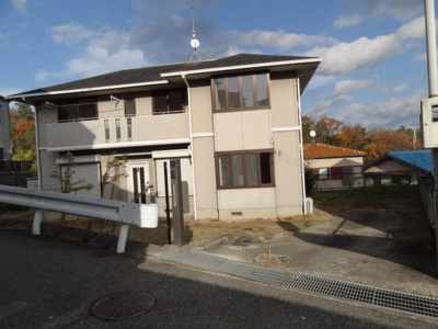 【外観】 | 高雄台一戸建貸家 | 広い敷地は100坪！