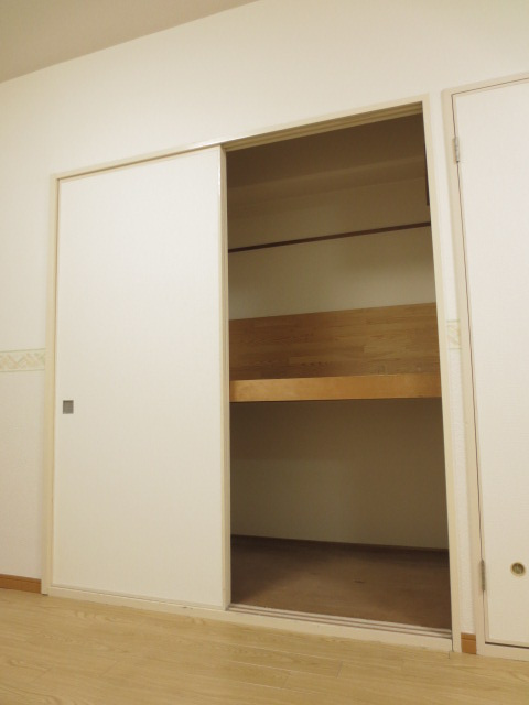 シャルレ1番館の収納