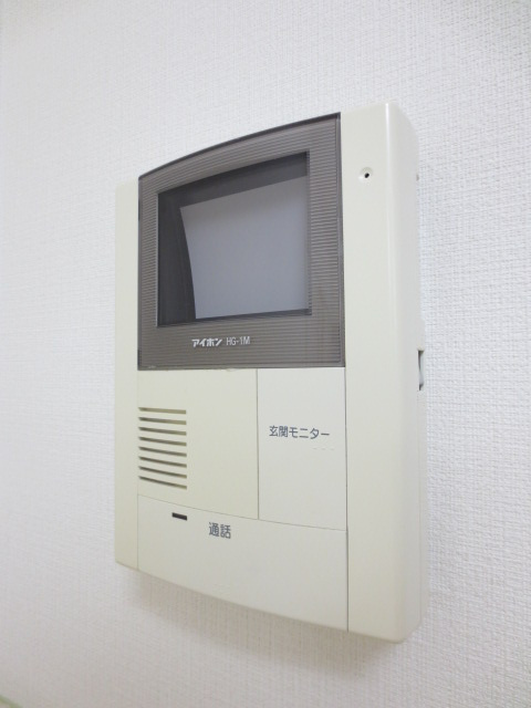 シャルレ1番館のセキュリティ|モニター付きインターホン