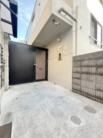 「防音マンション」ラシクラス東長崎のエントランス|エントランスです