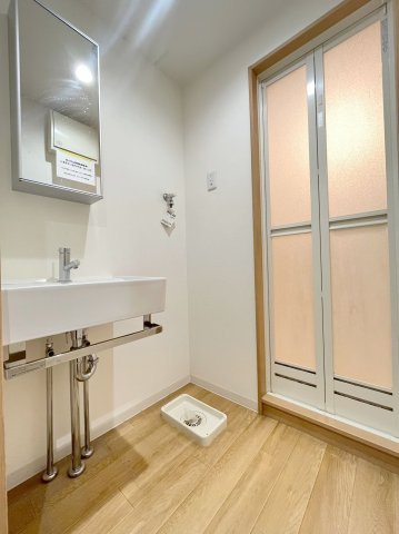 「防音マンション」ラシクラス東長崎の独立洗面台|独立洗面台です