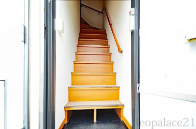 【玄関】 | レオパレストリアノン | 画像10