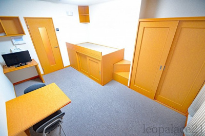 【寝室】 | レオパレストリアノン | 画像9