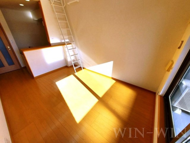 ミニヨン ポルテの居間・リビング