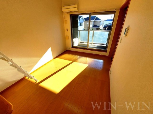 ミニヨン ポルテの居間・リビング