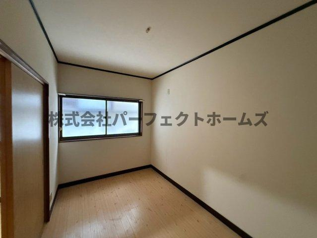 津田東町1丁目戸建　賃貸の洋室|洋室です